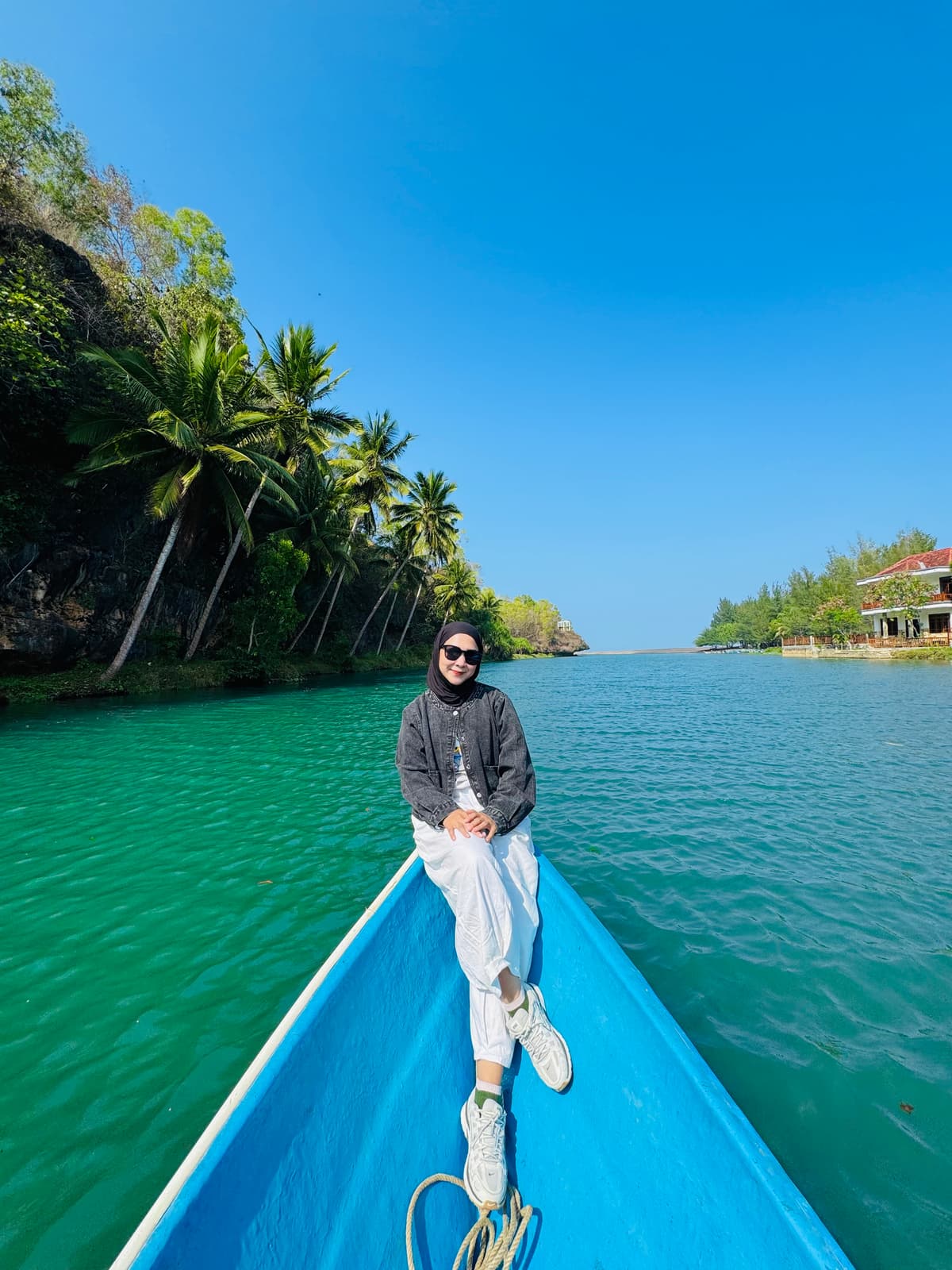 foto estetik di perahu